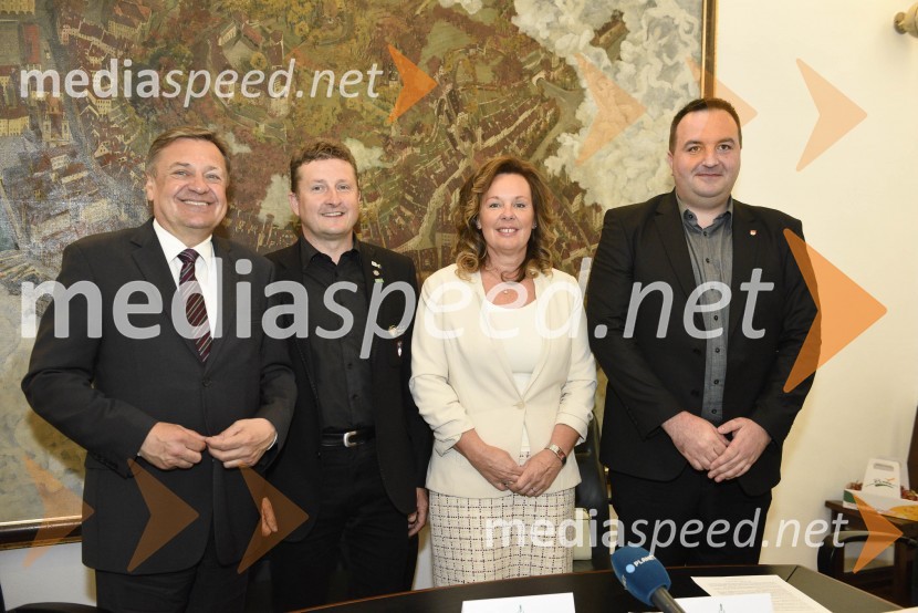  Zoran Janković, župan, Mestna občina Ljubljana;  Danilo Steyer,   vinar, Steyer Vina; vinski vitez, predsednik Vinske reprezentance Slovenije;  Anita Manfreda, direktorica občinske uprave, Občina Brda;  Saša Pelko, podžupan, Mestna občina MariborVinoEuro2018, Slovenija bo gostila Evropsko prvenstvo vinarjev v nogometu