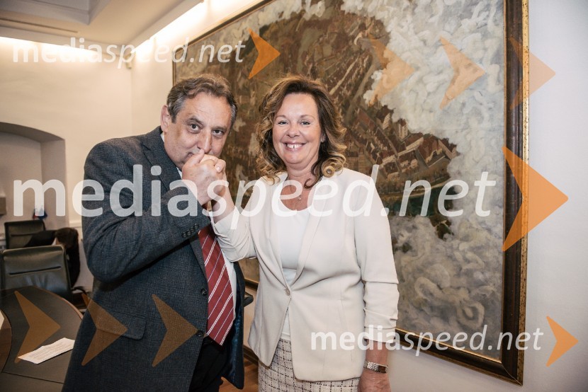  ... ;  Anita Manfreda, direktorica občinske uprave, Občina BrdaVinoEuro2018, Slovenija bo gostila Evropsko prvenstvo vinarjev v nogometu