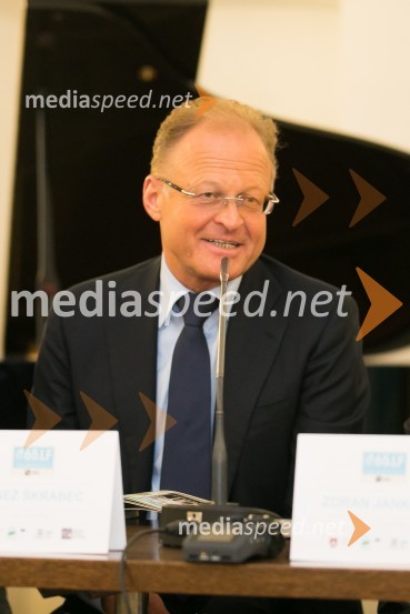  Janez  Škrabec, direktor Riko d.o.o., predsednik Slovensko-ruskega poslovnega sveta, častni konzul BelorusijeNovinarska konferenca Festivala Ljubljana
