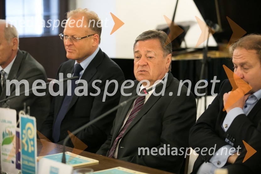  Janez  Škrabec, direktor Riko d.o.o., predsednik Slovensko-ruskega poslovnega sveta, častni konzul Belorusije;  Zoran Janković, župan, Mestna občina LjubljanaNovinarska konferenca Festivala Ljubljana