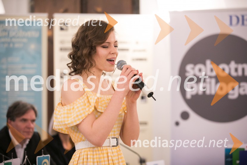  Flora Ema Lotrič, pevkaNovinarska konferenca Festivala Ljubljana