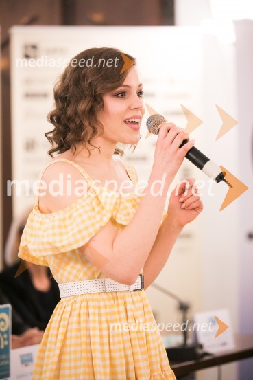  Flora Ema Lotrič, pevkaNovinarska konferenca Festivala Ljubljana