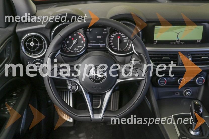 Alfa Romeo Stelvio, slovenska predstavitevAlfa Romeo Stelvio, slovenska predstavitev