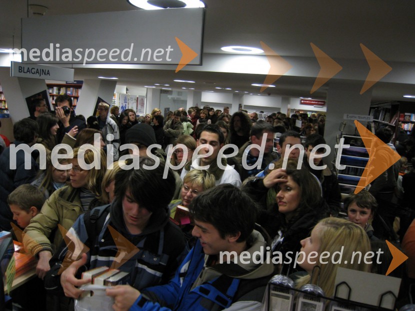 Vrste za nakup knjigSedma knjiga o Harryju Potterju končno v slovenščini