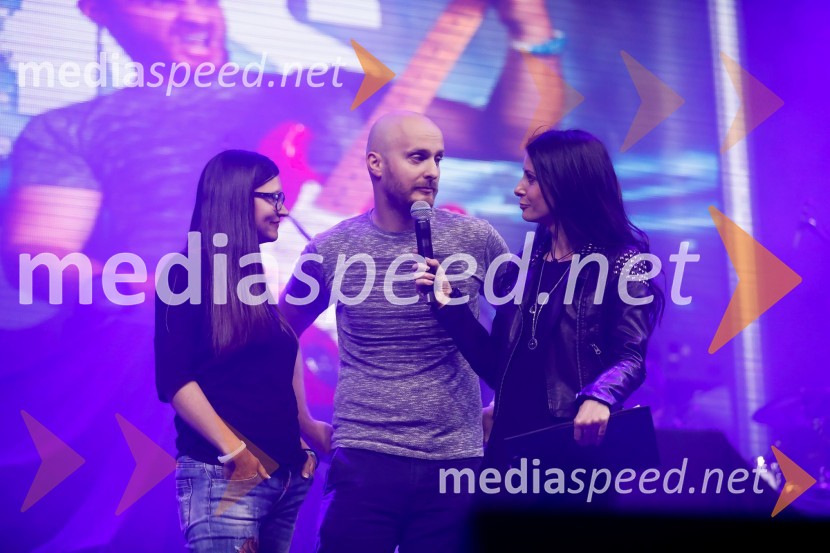  ... ;  ... ;  Jana Morelj, radijska in TV voditeljicaVolkswagen rocks, zaključni koncert
