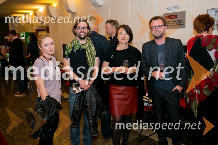  ... ;  ... ;  ... ; dr. Tone Kregar, zgodovinar, pevec Mi2, direktor Muzeja novejše zgodovine CeljeNebeški odred, premiera predstave