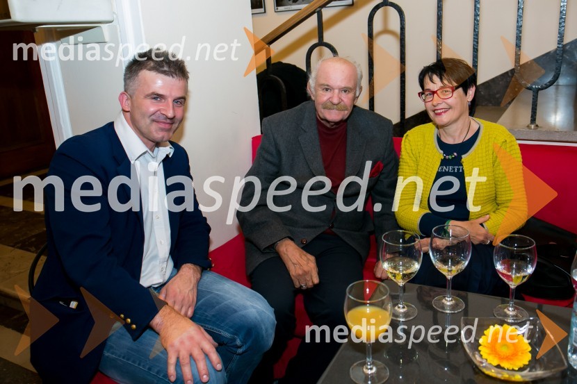 Nebeški odred, premiera predstave