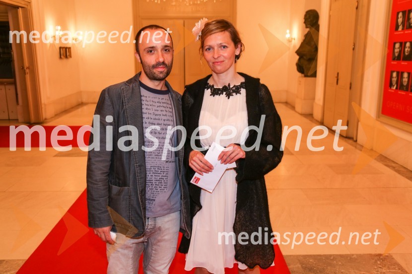  Nejc Ropret, igralec;  Mojca Simonič, igralkaLjudožerci, premiera predstave