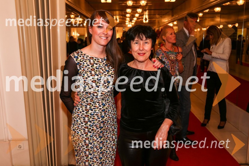  Špela Lešnik, producentka Drame SNG Maribor;  Irena Mihelič, igralkaLjudožerci, premiera predstave