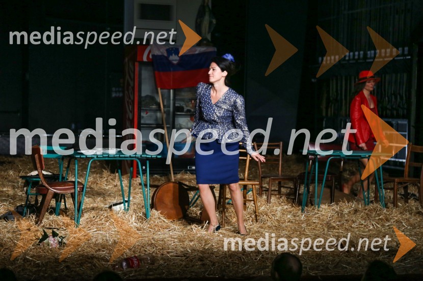  Eva Kraš, igralka;  Mirjana Šajinović, igralkaLjudožerci, premiera predstave