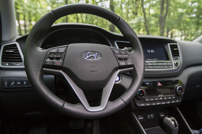 Hyundai Tucson 1.7 CRDi HP 7DCT 2WD Impression,notranjostHyundai Tucson 1.7 CRDi HP 7DCT 2WD Impression, Mediaspeed test