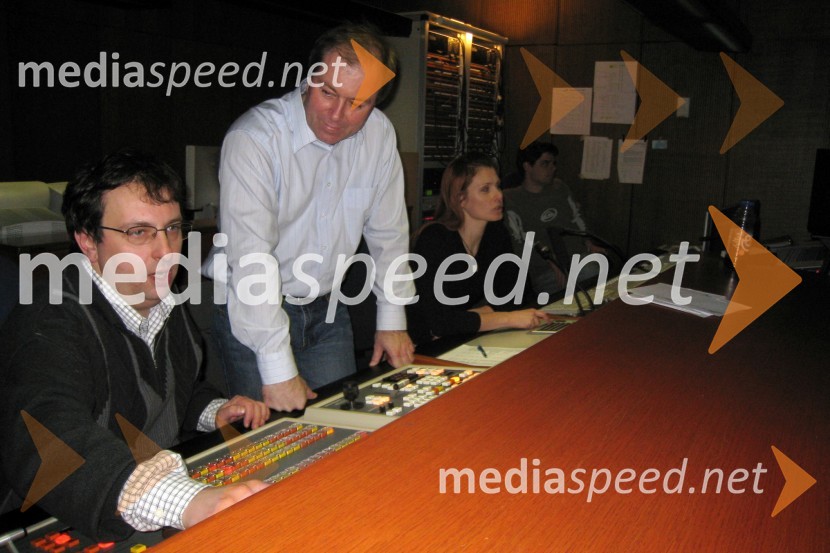 Igor Tomše, mojster mešalec slike, Miro Rugani, tehnični vodja in Tina Uršič, realizatorkaŽrebanje rekordne loto evro sedmice