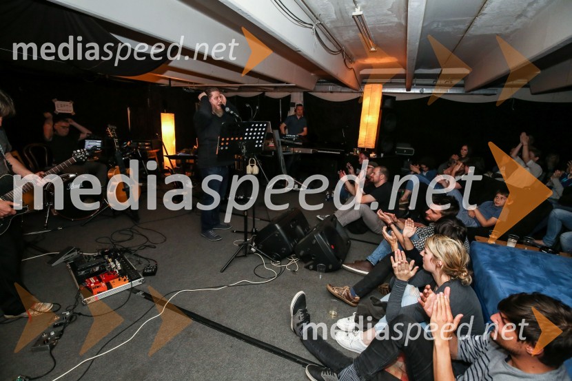  Dušan Obradinovič - Obra, član skupine Dan D;  Tomislav  Jovanović - Tokac, pevec skupine Dan D;  Boštjan Grubar, član skupine Dan DDan D, koncert in druženje