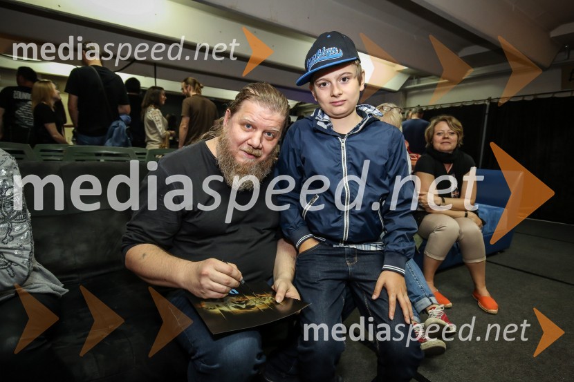  Tomislav  Jovanović - Tokac, pevec skupine Dan D;  ... Dan D, koncert in druženje