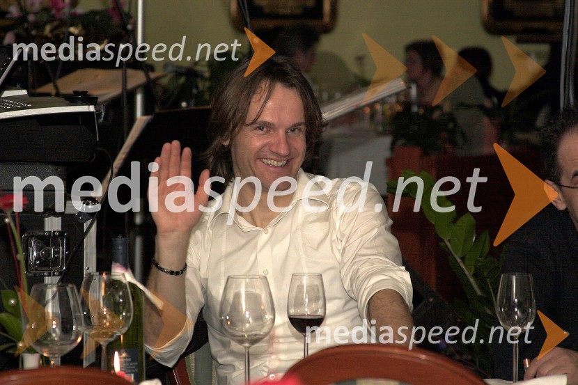 Robert Dragar, skupina Victory13. noč penine