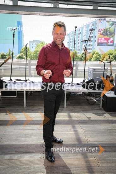  Matjaž Končan, skupina ČukiPredstavitev novega člana skupine Čuki, Miha Novak