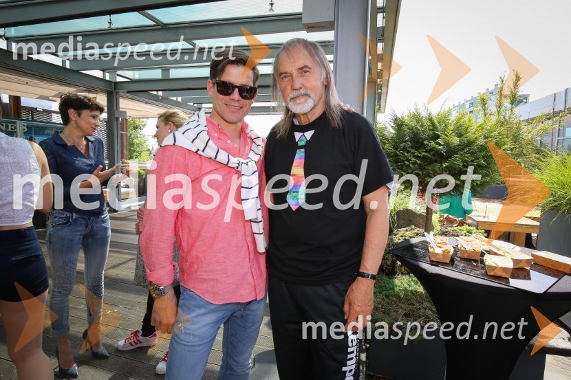  Jurij Batagelj, plesalec;  Dragan  Bulič, glasbeni urednikPredstavitev novega člana skupine Čuki, Miha Novak