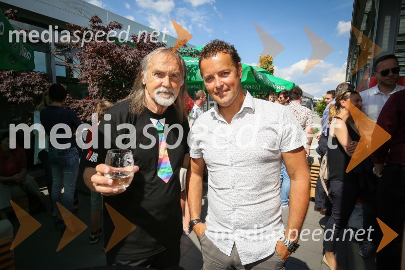  Dragan  Bulič, glasbeni urednik;  ... Predstavitev novega člana skupine Čuki, Miha Novak