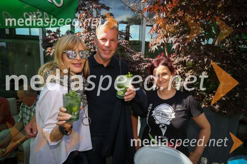  ... ;  ... ;  Draga Kepeš, priznana barmankaPredstavitev novega člana skupine Čuki, Miha Novak