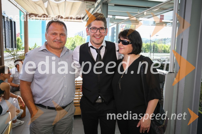  ... ;  Miha Novak, skupina Čuki;  ... Predstavitev novega člana skupine Čuki, Miha Novak