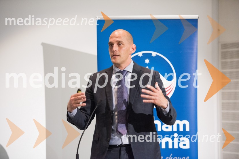  Marko Kavčič, vodja aktivnosti za skladnost z licenčnimi pravili, Microsoft SlovenijaUredba o varstvu podatkov, AmCham Fokus