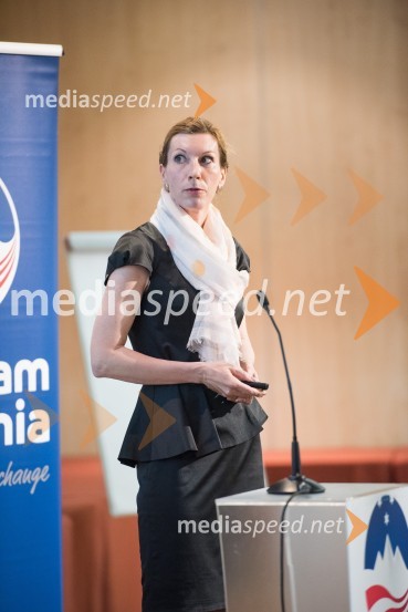  Maja  Golovrški, direktorica službe za skladnost poslovanja, Zavarovalnica TriglavUredba o varstvu podatkov, AmCham Fokus