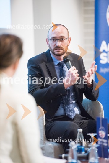 Andrej  Tomšič, namestnik informacijske pooblaščenke, Informacijski pooblaščenec Republike SlovenijeUredba o varstvu podatkov, AmCham Fokus