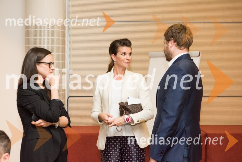  Brina Tomovič Kandare, AmCham Slovenia (Ameriška gospodarska zbornica);  Petra Kovič, odgovorna urednica, Svet kapitala;  Jan  Bratanič, novinar, Svet kapitalaUredba o varstvu podatkov, AmCham Fokus