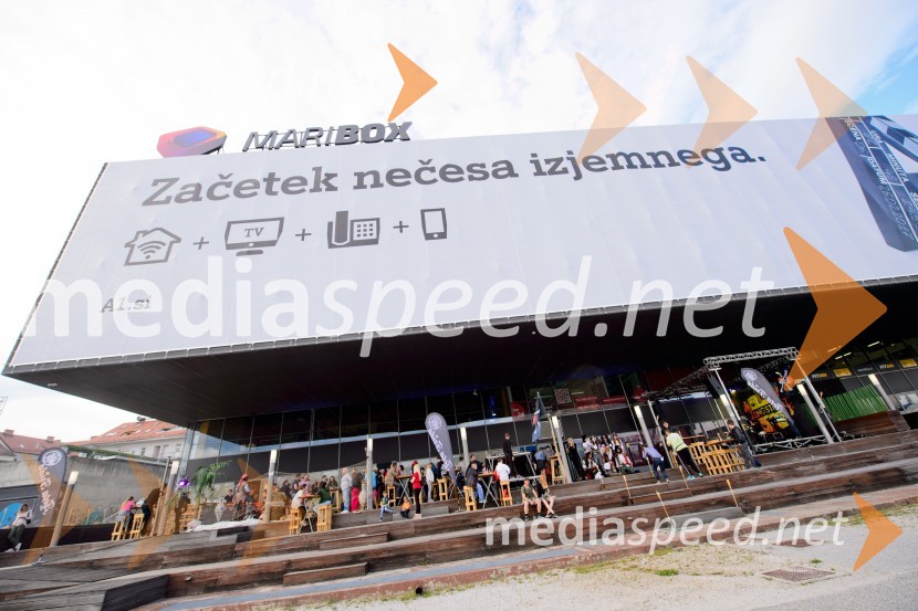 Premiera filma Pirati s Karibov ob otvoritvi prenovljenega MARIBOX-aPirati s Karibov otvorili MARIBOX