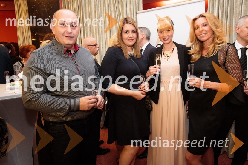  ... ;  ... ;  Urška Kragolnik Požru;  Simona PirnatManagerski večer v Operi