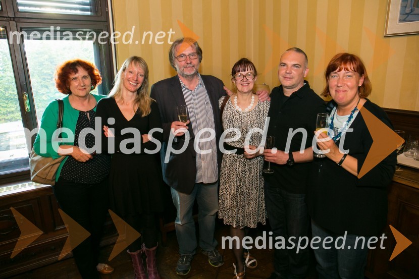  Darka Tancer Kajnih, urednica revije Otrok in knjiga;  Nika Solce, glasbenica;  Vinko Möderndorfer, pisatelj, pesnik, režiser, dramatik;  Jana Kolarič, pisateljica;  Sebastijan Pregelj, pisatelj; mag. Darja Lavrenčič Vrabec, vodja Pionirske - Centra za mladinsko književnost in knjižničarstvo, Mesta knjižnjica LjubljanaDesetnico 2017 je prejel Vinko Möderndorfer