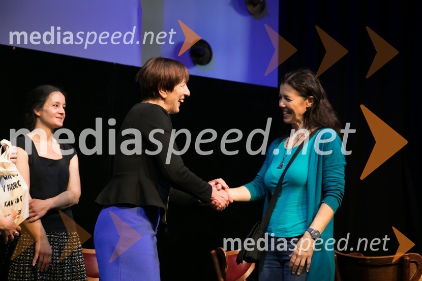  Nina  Koželj, profesorica likovne umetnosti in vodja festivala LIKfest;  Viktorija  Potočnik, direktorica Pionirskega doma;  ... 2. LIKfest, zaključna prireditev z izdelavo grafike velikanke