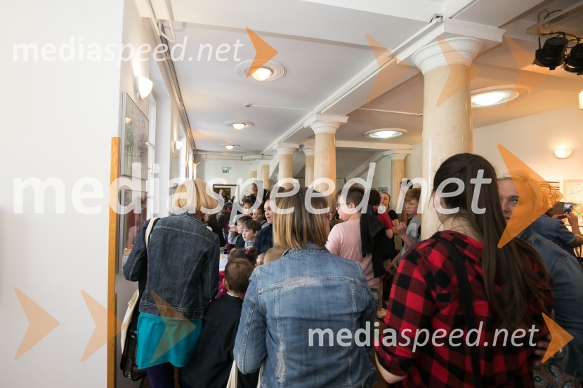 2. LIKfest, zaključna prireditev z izdelavo grafike velikanke2. LIKfest, zaključna prireditev z izdelavo grafike velikanke