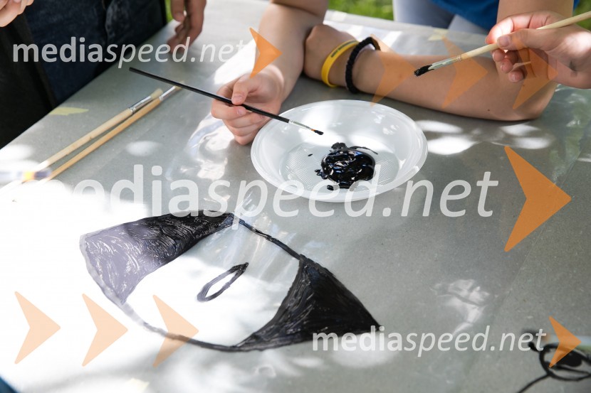 2. LIKfest, zaključna prireditev z izdelavo grafike velikanke2. LIKfest, zaključna prireditev z izdelavo grafike velikanke