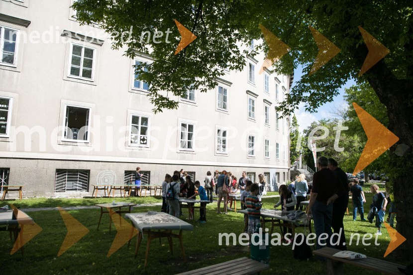 2. LIKfest, zaključna prireditev z izdelavo grafike velikanke2. LIKfest, zaključna prireditev z izdelavo grafike velikanke