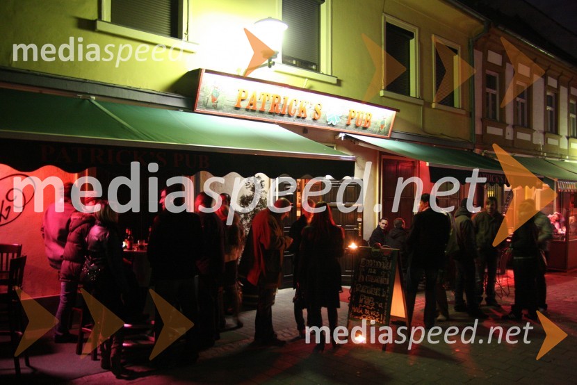 Obiskovalci
 
10. obletnica lokala Patricks Pub