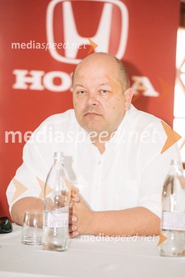  Dušan  Mikuž, direktor AC MobilHonda Civic Grand, slovenska predstavitev