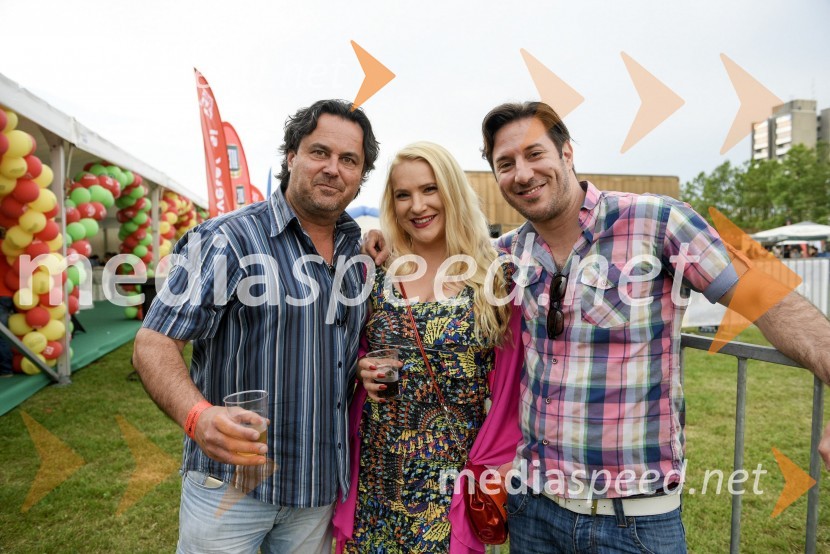  Jernej Kuntner, igralec;  Danica Lovenjak, novinarka;  Jan Bučar, igralecAktualov koncert in največja Roštiljada v Sloveniji