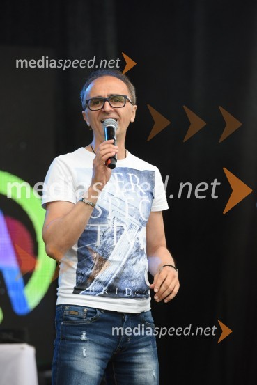  Rusmir  Bošnjak, član skupine Mambo KingsAktualov koncert in največja Roštiljada v Sloveniji