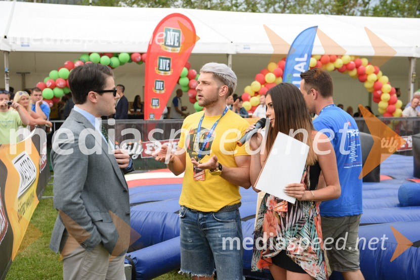  Jure Godler, stand-up komik, imitator, glasbenik;  Klemen Bunderla, radijski voditelj, radio Aktual;  ... Aktualov koncert in največja Roštiljada v Sloveniji