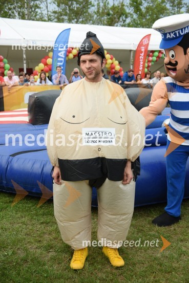  Klemen Bunderla, radijski voditelj, radio AktualAktualov koncert in največja Roštiljada v Sloveniji