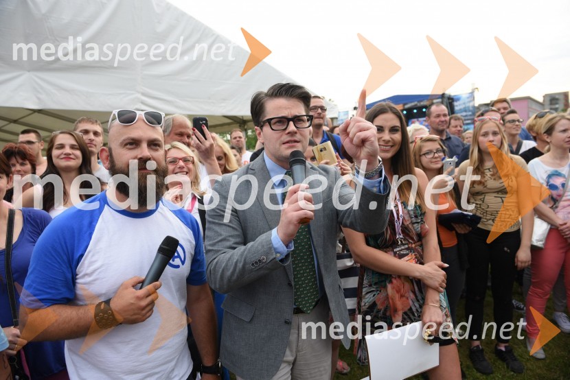  Grega Javornik, radijski voditelj, radio Aktual;  Jure Godler, stand-up komik, imitator, glasbenik;  ... Aktualov koncert in največja Roštiljada v Sloveniji