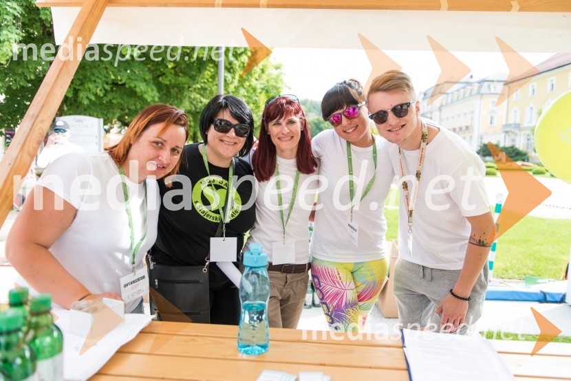  Katja  Žolgar, radijska voditeljica;  Greta  Kokot Rajković, programska direktorica, Štajerski val;  Anja  Deučman, urednica informativnega programa radia Štajerski val;  Nina  Slak, novinarka, Štajerski val;  Lovro Sadek, Poskočni Muzikanti1. Afroditin tek