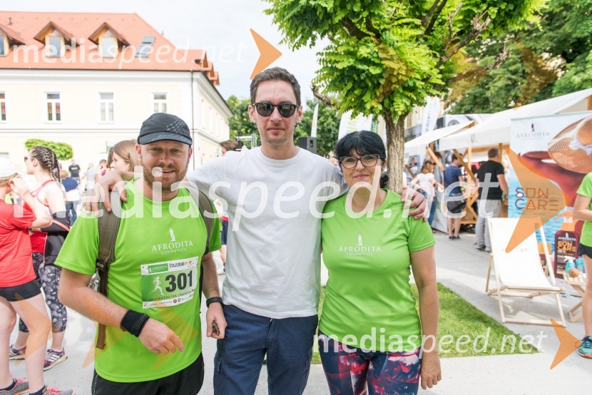  Miha Bercko;  Peter Čakš;  Judita Železnik, tržno komuniciranje Kozmetike Afrodita1. Afroditin tek