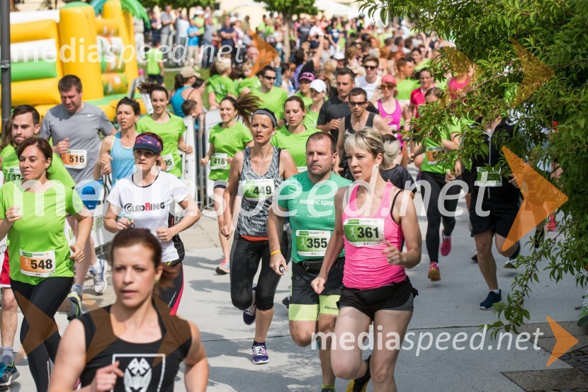  Romana  Marovt; mag. Branko Kidrič, župan, Občina Rogaška Slatina;  Angelca  Šket;  Gregor  Kovač;  Damjana  Krsnik1. Afroditin tek