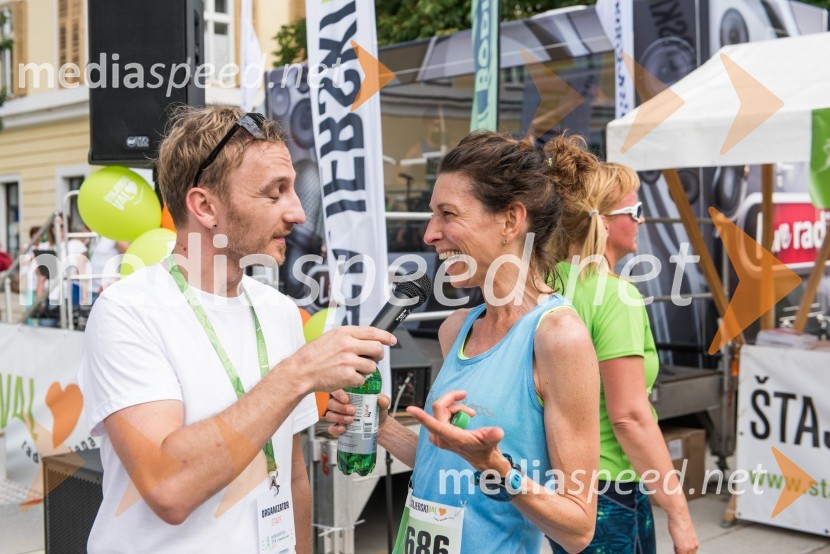  Kristijan  Šmid, radijski voditelj, Štajerski val;  Elisabeta  Comero, 1. mesto, Afroditin tek, 10 km, ženske1. Afroditin tek