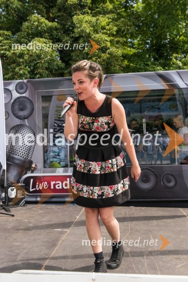  Jana Šušteršič, pevka, zmagovalka šova Slovenija ima talent 20141. Afroditin tek