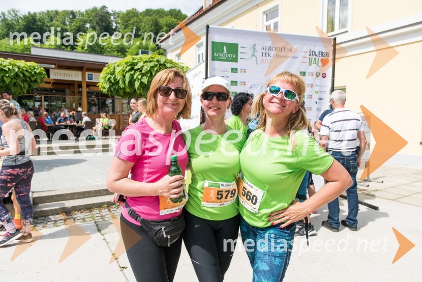  ... ;  Tatjana  Plevnik;  Metka  Napotnik1. Afroditin tek