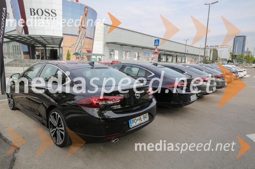 Nova Opel Insignia Grand Sport, slovenska predstavitevNova Opel Insignia Grand Sport, slovenska predstavitev