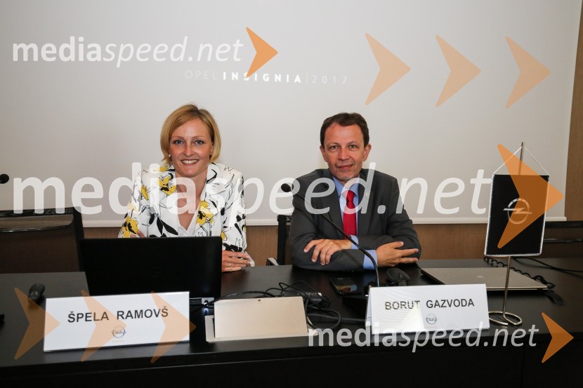  Špela Ramovš, vodja marketinga, Opel Slovenija;  Borut Gazvoda, direktor, Opel SlovenijaNova Opel Insignia Grand Sport, slovenska predstavitev